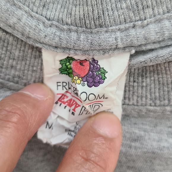 Vintage Bee Original Unisex T-shirt - Picture 2 of 2